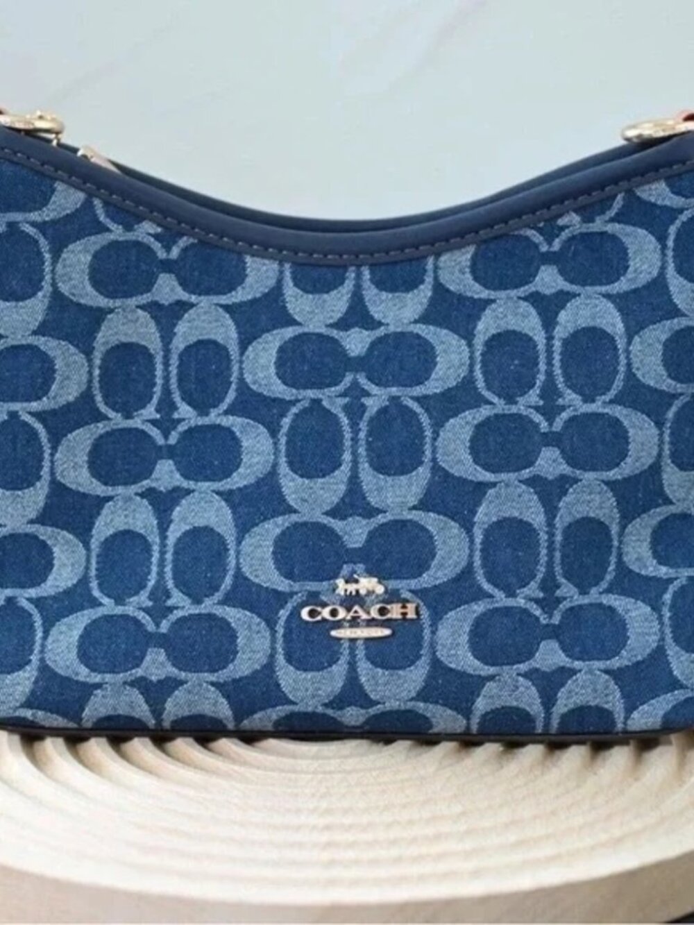 🌾Coach Denim Blue Signature Shoulder Bag